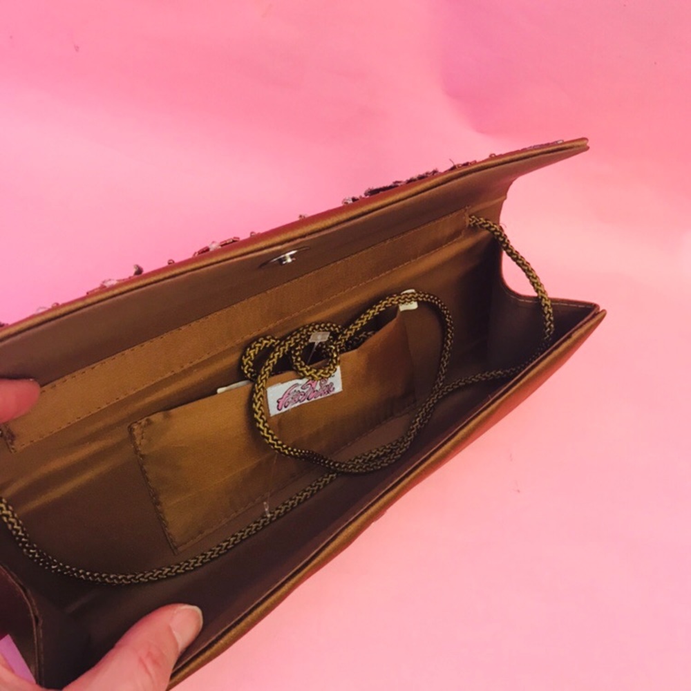 New vintage bronze satin purse/clutch - Picture 11 of 16